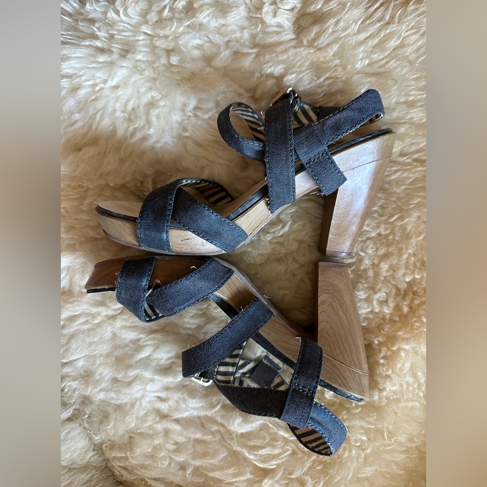 Stylish Strappy Heels